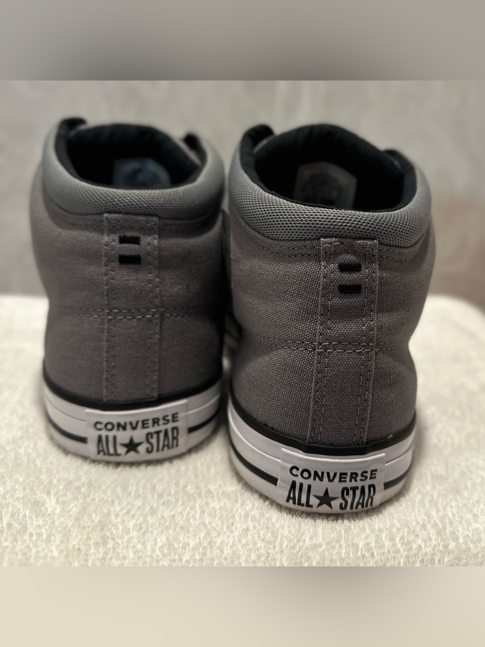 Converse Two-Tone High Top Sneakers in Light Gray and Dark Gray Men’s Size 11.5 - Picture 4 of 8